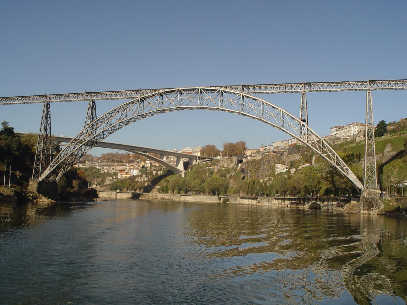 /Ponte Maria Pia vista do rio Douro